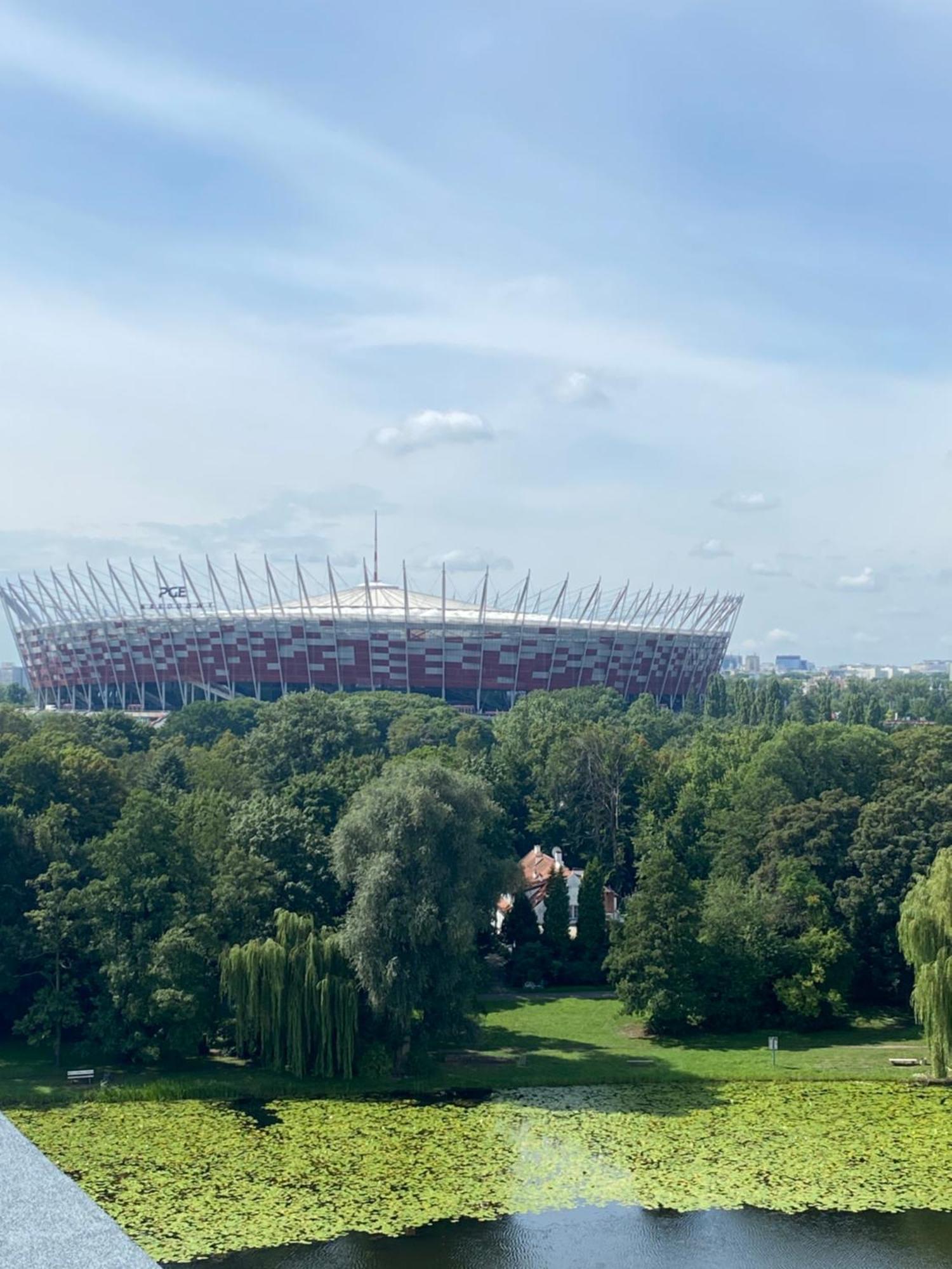 Dedek Park - Historyczny Dworek W Pieknym Parku Skaryszewskim Obok Stadionu Narodowego Varšava Exteriér fotografie